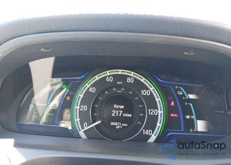 2017 Honda Accord Hybrid Touring из США, поврежденный, VIN JHMCR6F71HC020972